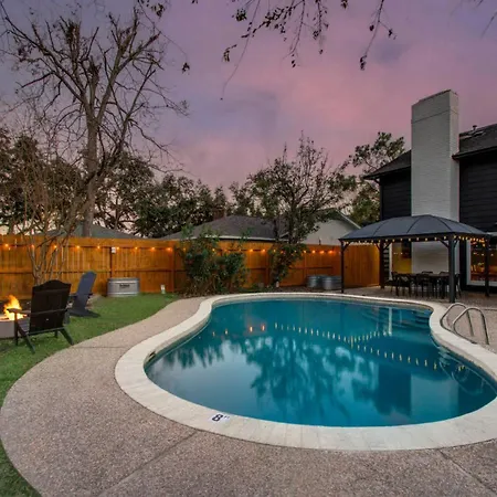 Villa 5Bd Cozy Rustic Retreat - Pool & Firepit